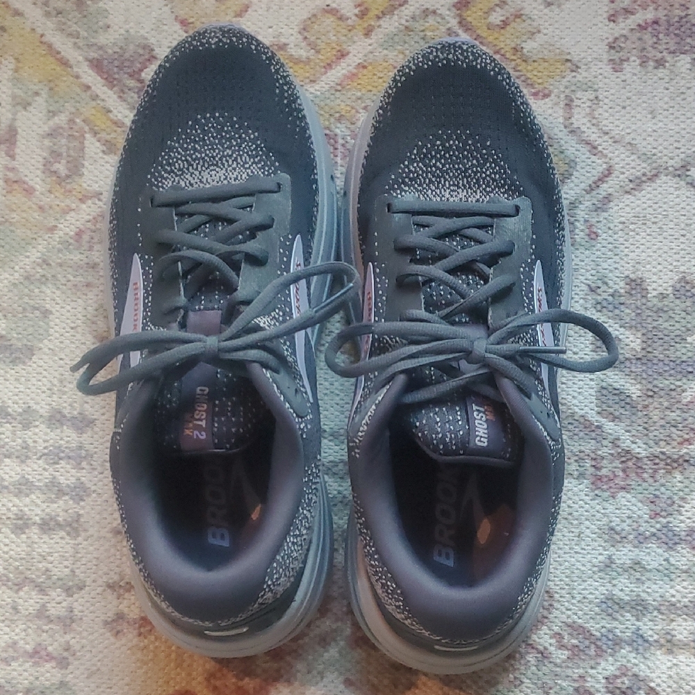 Brooks Ghost MAX 2 Gray Running Shoes Womens 11
